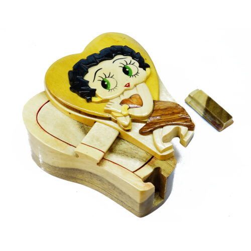 heart of betty boop intarsia puzzle box 1